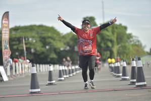 BIB: 0071
                            <button type="button" onclick="openModal(4943136)" class="btn btn-primary btn-sm float-right btn-popup" data-toggle="modal" data-target=".modal-high-quality">
                        <i class="fas fa-shopping-cart"></i> Add to Cart
                    </button>
                                            <button type="button" onclick="isThisMe(4943136, true)" class="btn btn-success btn-sm float-right btn-popup btn-isme hidden" data-toggle="tooltip" data-placement="bottom" title="นี่คือรูปของคุณใช่ไหม คลิกที่นี่เพื่อเอาเข้าอัลบั้ม">
                        <i class="fas fa-plus"></i> Add to album
                    </button>
                    <button type="button" onclick="isThisMe(4943136, false)" class="btn btn-warning btn-sm float-right btn-popup btn-isnotme hidden">
                        <i class="fas fa-ban"></i> Remove from album
                    </button>